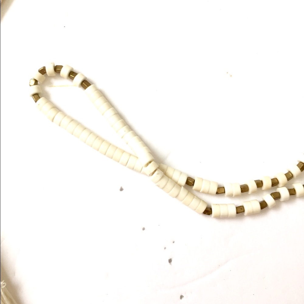 TASSEL Necklace Gold White - Picture 3 of 5